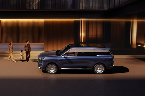 33.69万元起，上汽旗舰?智己LS9正式开启预售 以全球巅峰科技，颠覆30万级大六座SUV格局